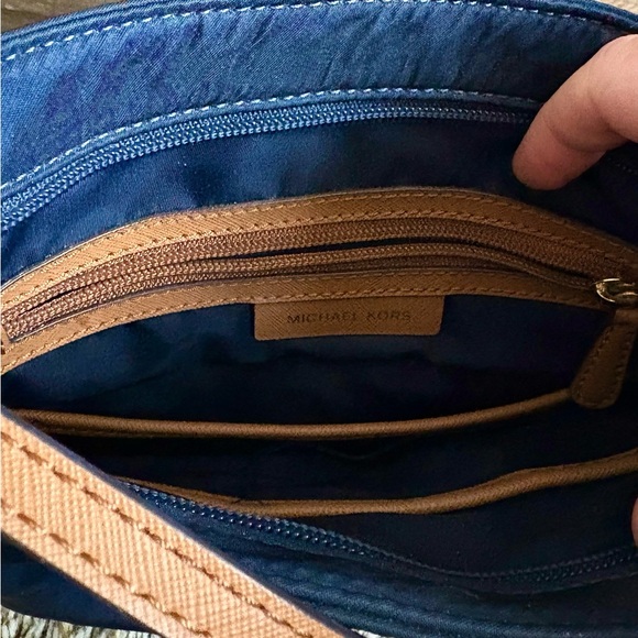Michael Kors Navy Kelsey Crossbody Bag - Picture 6 of 6